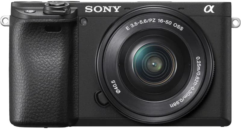 Sony Alpha 6400 mit 16-50-mm-Kitobjektiv